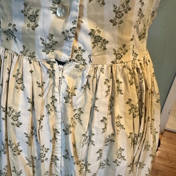 Helen Whiting Vintage 1960s Yellow Floral Dress – Classic Mid-Century Style - Picture 4 of 9